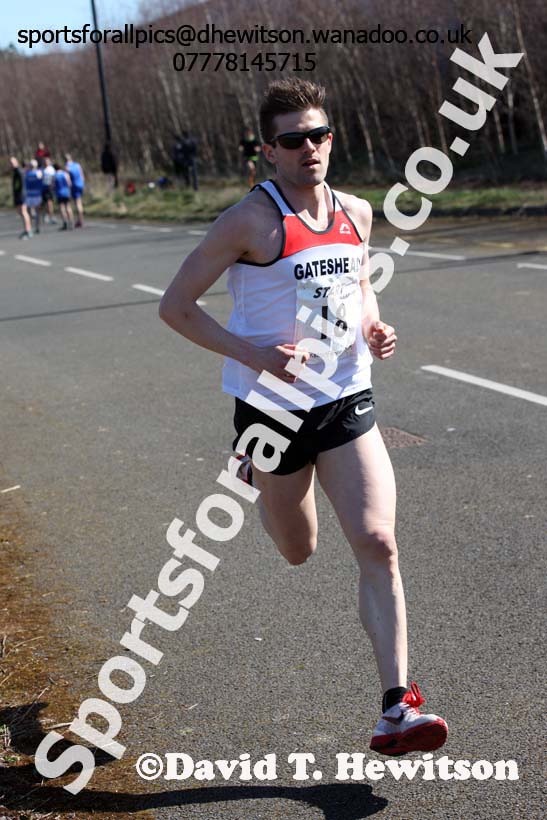 Senior mens Elswick Harriers Good Friday Road Relays. Photo: David T. Hewitson/Sports for All Pics